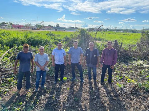 Prefeito Naudo Ribeiro visita obras de recuperação do aeródromo de Jordão