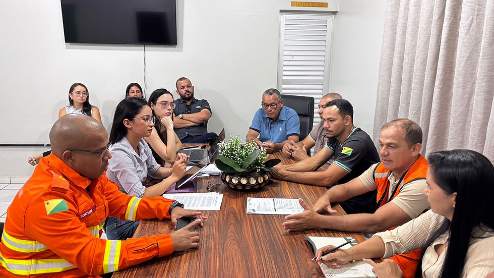 A Prefeitura de Rodrigues Alves, por meio da Defesa Civil Municipal, realizou uma reunião para discutir ações de prevenção, preparação e enfrentamento aos impactos das mudanças climáticas no município