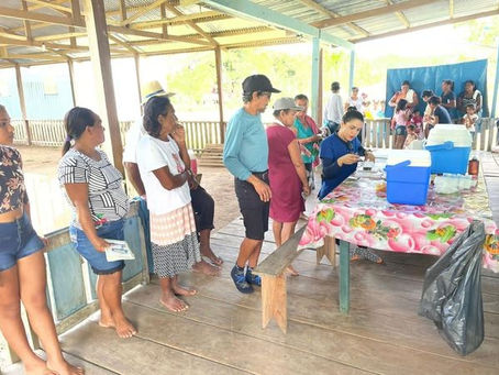 Campanha de vacinação alcança comunidade Derretido em Assis Brasil