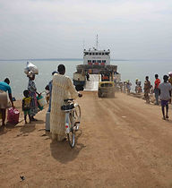 Ferry docked at Kete-Krachi.JPG