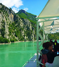 Lake Komani2.jpg