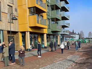 Storslagen åpning av Tolvsrød torg