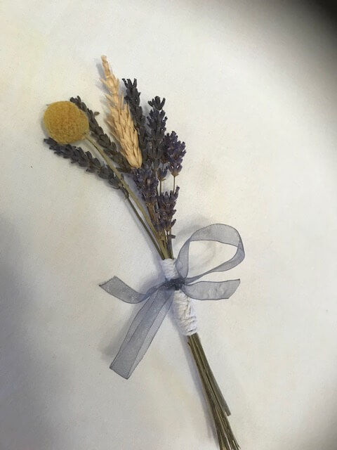 Thumbnail: Wedding Flowers: dried lavender and wheat