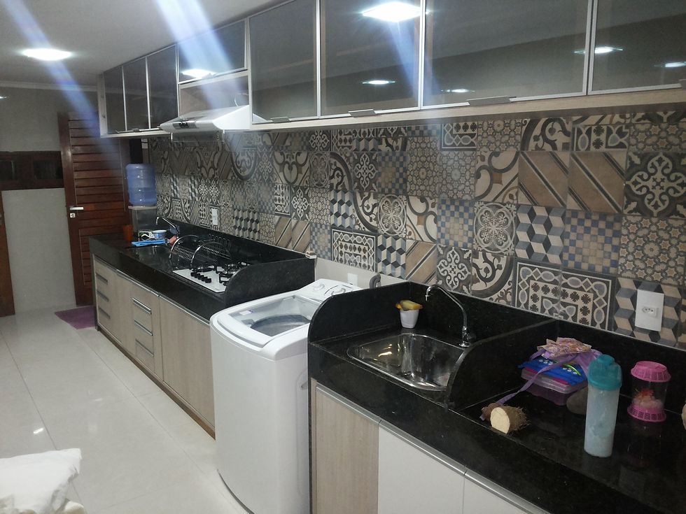 Cozinha de casa de campo cor santana