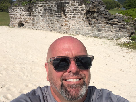 Exploring Pirate & British Fortifications on Fort Morgan Cay, Roatán
