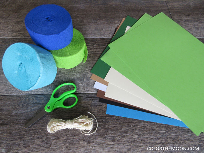 These DIY Minecraft party decoration windsocks are SO COOL and so easy to make! What a great idea for a Minecraft birthday party.