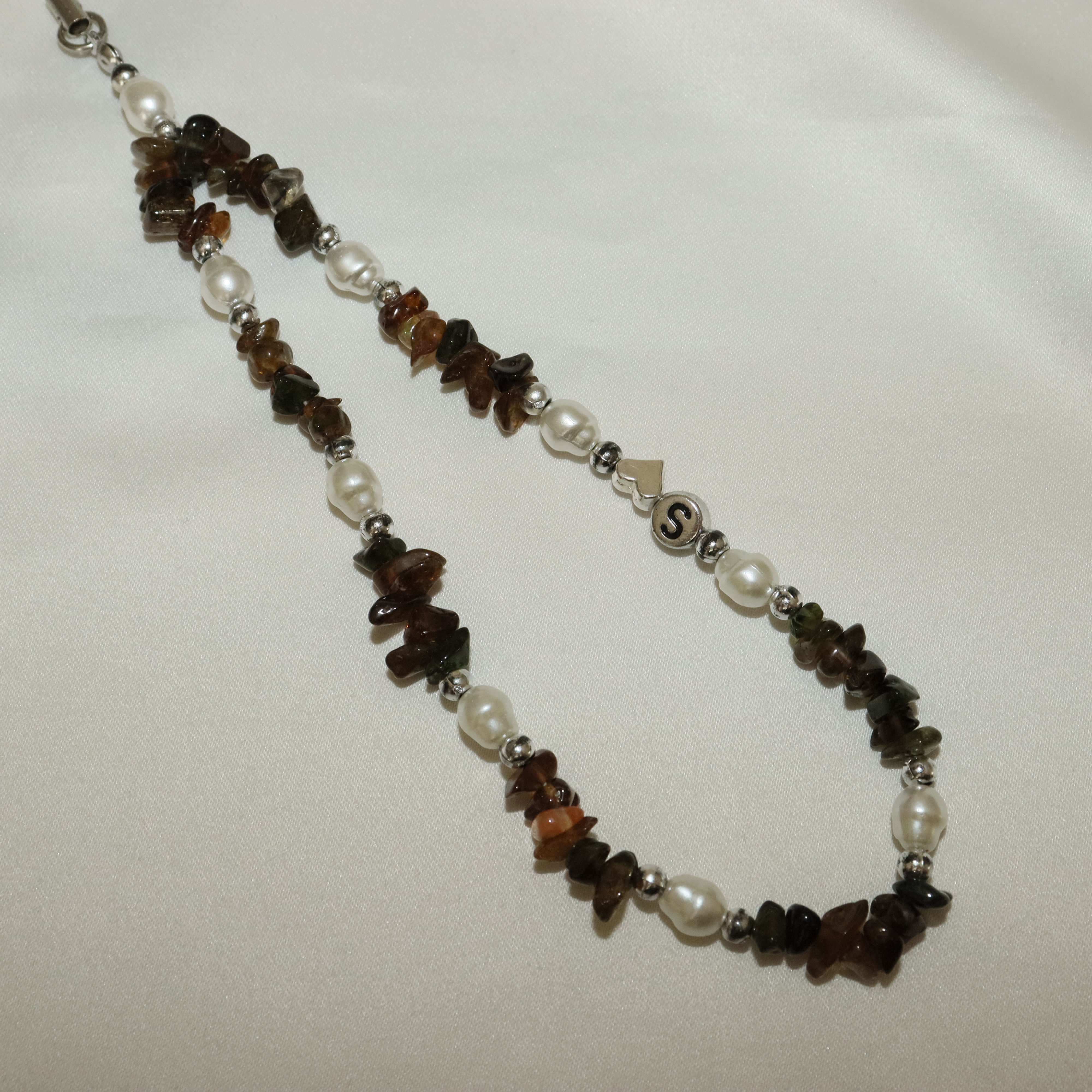 Cell phone chain "Iceland"