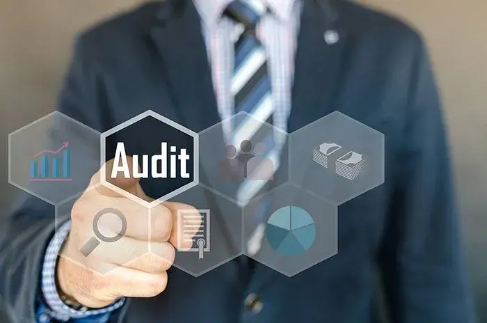 Image Source: Freepik | Everything Business Owners Should Know About CRA Audits This Year