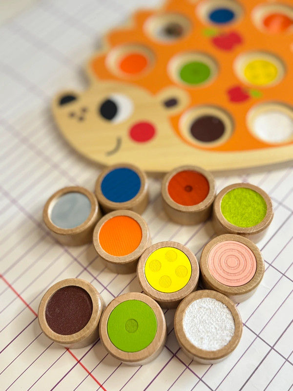 Miniature : Jeu des sens en bois : Le hérisson sensoriel