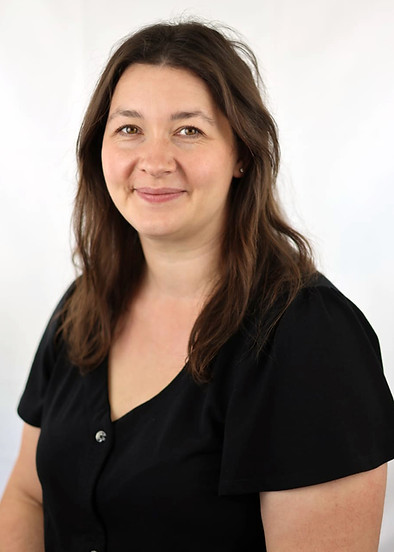 Nicole Gries_edited_edited.jpg