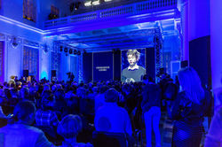 B440DA6E-61F3-40BE-986C-77CF94994899