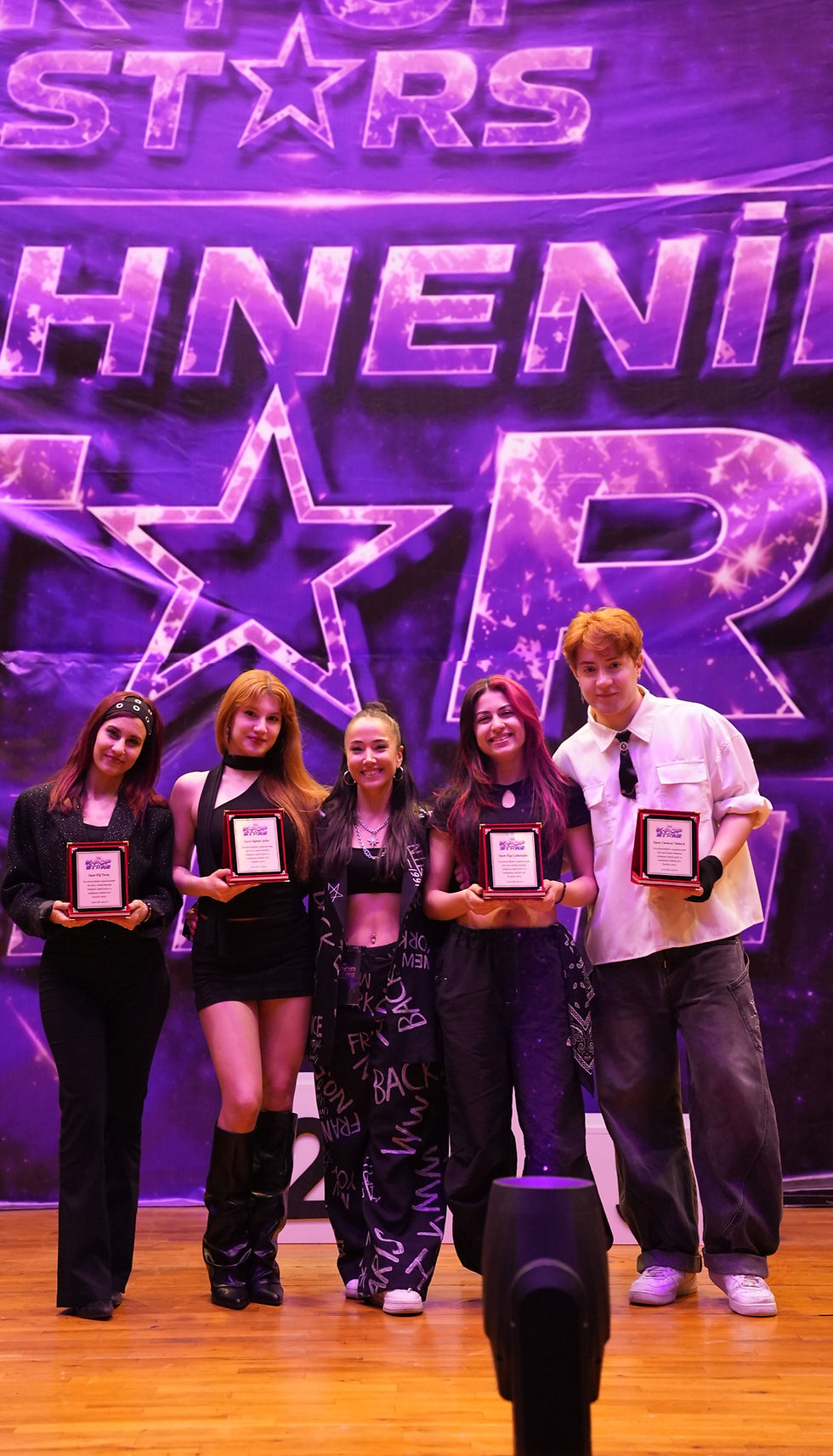Umutcan Tütüncü K-POP Stars Organizasyonu Sahne ve Jüri Fotoğrafı