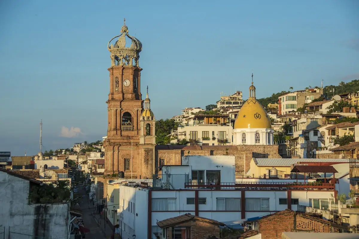 Iglesia-Puerto-Vallarta.webp