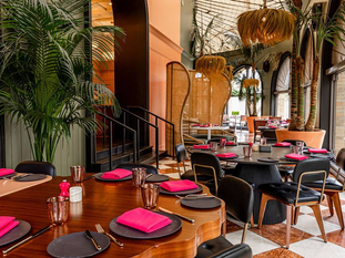 Heading: Experience Knife Italian Steak: Irving's Premier Destination for Italian Cuisine and Dry-Aged Steaks