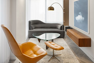 Pied-à-terre Yorkville condo lounge renovation