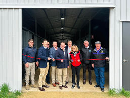 NEW STABLES OPENED AT BATHURST THOROUGHBRED RACING CLUB