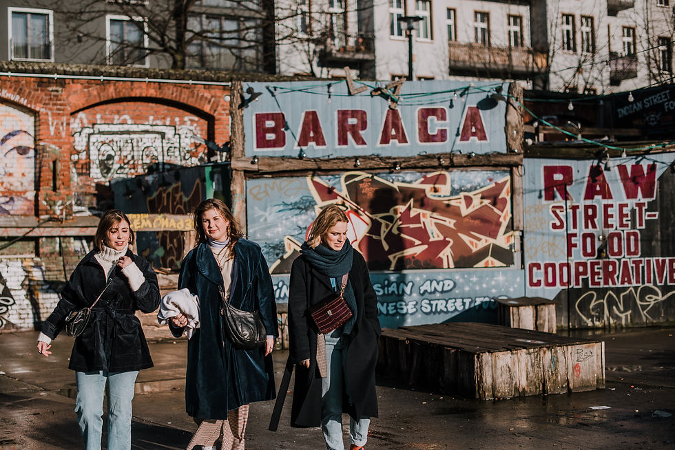 Berlin Photo Shoot Walk (c) Silvie Bonne