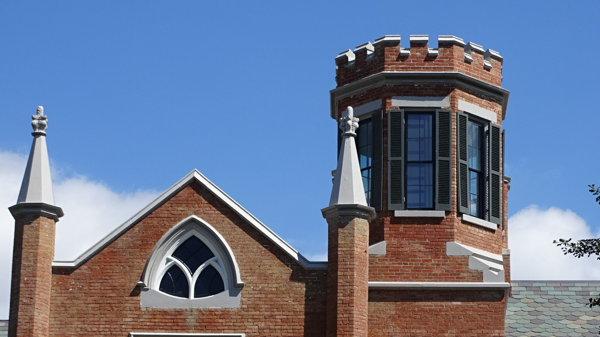 Visiting the Castle in Marietta