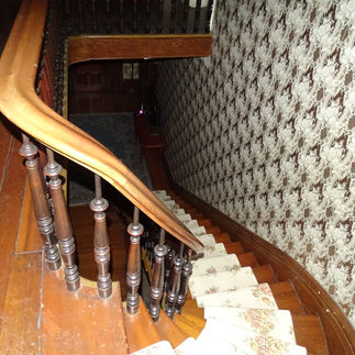 Investigating the Kinsman House
