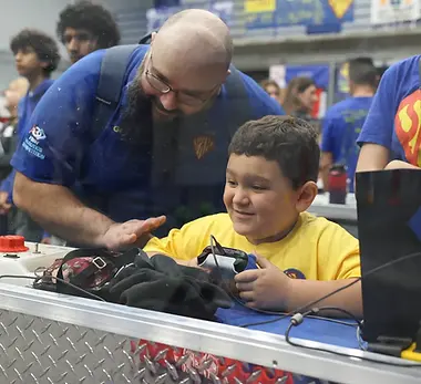 72135269007-tcn-mc-sa-robotics-team-08.jpg-2.webp