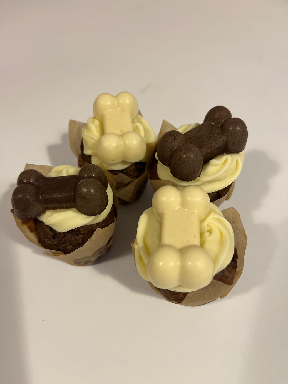 Thumbnail: Luxury Chocolate Cupcakes x 4