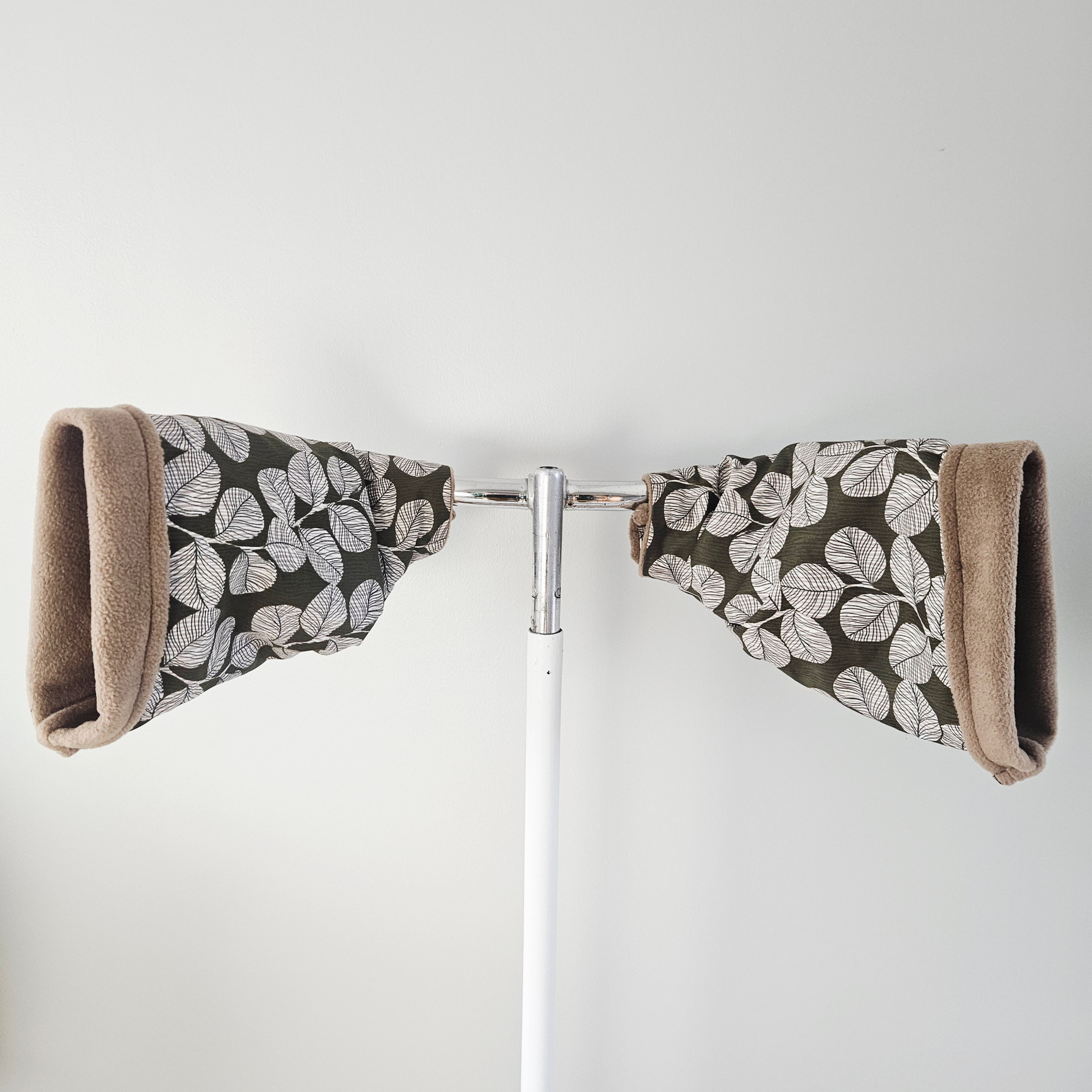 Manchons vélo Feuilles kaki- pour guidon droit ou courbe de ville ou vtt