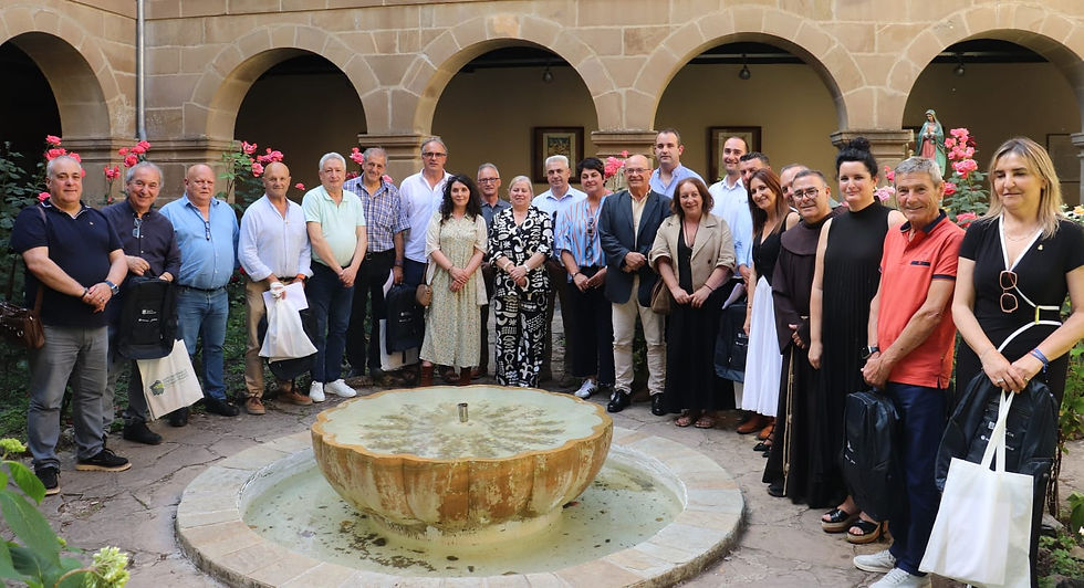 Concellos das comarcas viaxan a Cantabria para promocionar o Camiño Francés
