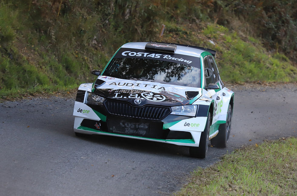 O palense Luis Vilariño e David Míguez asinan unha vitoria incontestable no Rallysprint de Castropol