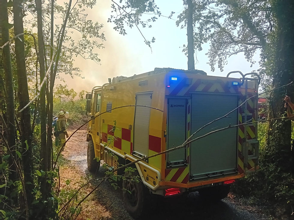 Medios de extinción o venres en San Martiño de Oleiros. Autor: Ecos da Comarca.