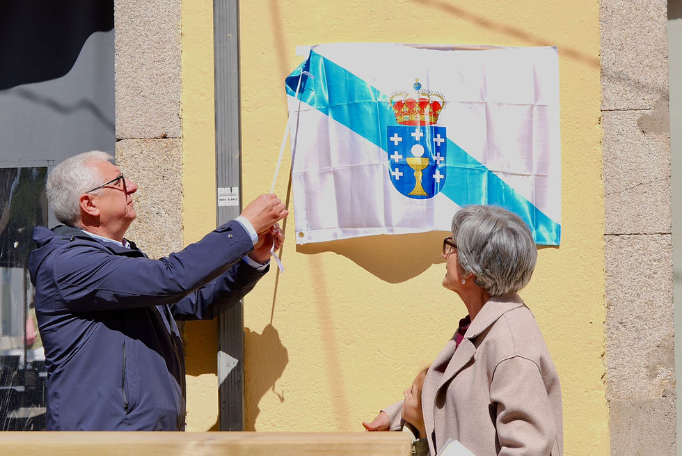 Melide celebrou o acto central das Letras Galegas co descubrimento da placa de Amador Rodríguez 