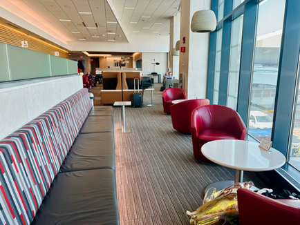 Review: American Airlines Admirals Club Boston