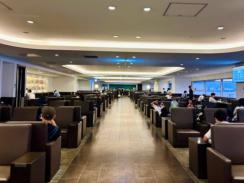 Japan Airlines Domestic Lounge Haneda Seating