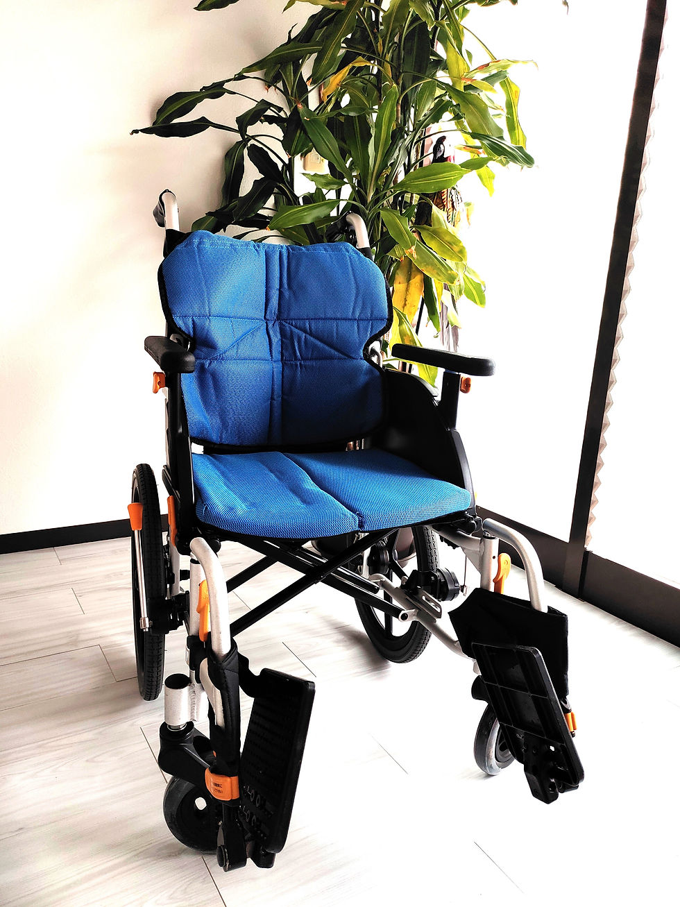 ネクストコア61B（多機能車椅子）