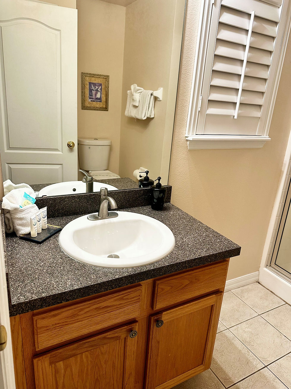 queen bathroom