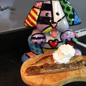 Indulge in Homestyle Bliss: Revel in the Warmth of Freshly Baked Apple Pie!