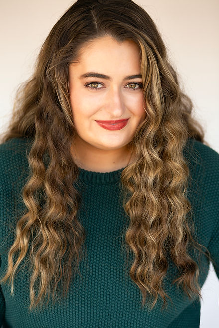Alyssa Benitez Headshot.jpg