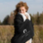 Thumbnail: Premium sherpa blanket