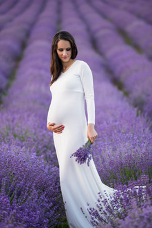 Várandós fotózás szabadtéren Budapesten