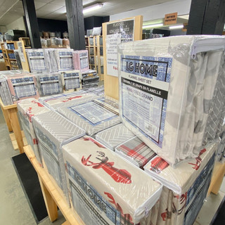 Linens-Blankets-Pillows-Southampton-45.j