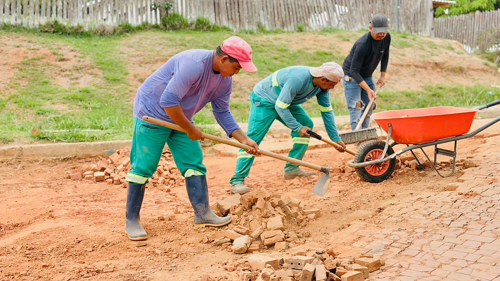 Secretaria de Obras inicia operação tapa-buracos e intensifica recolhimento de entulhos em Porto Walter