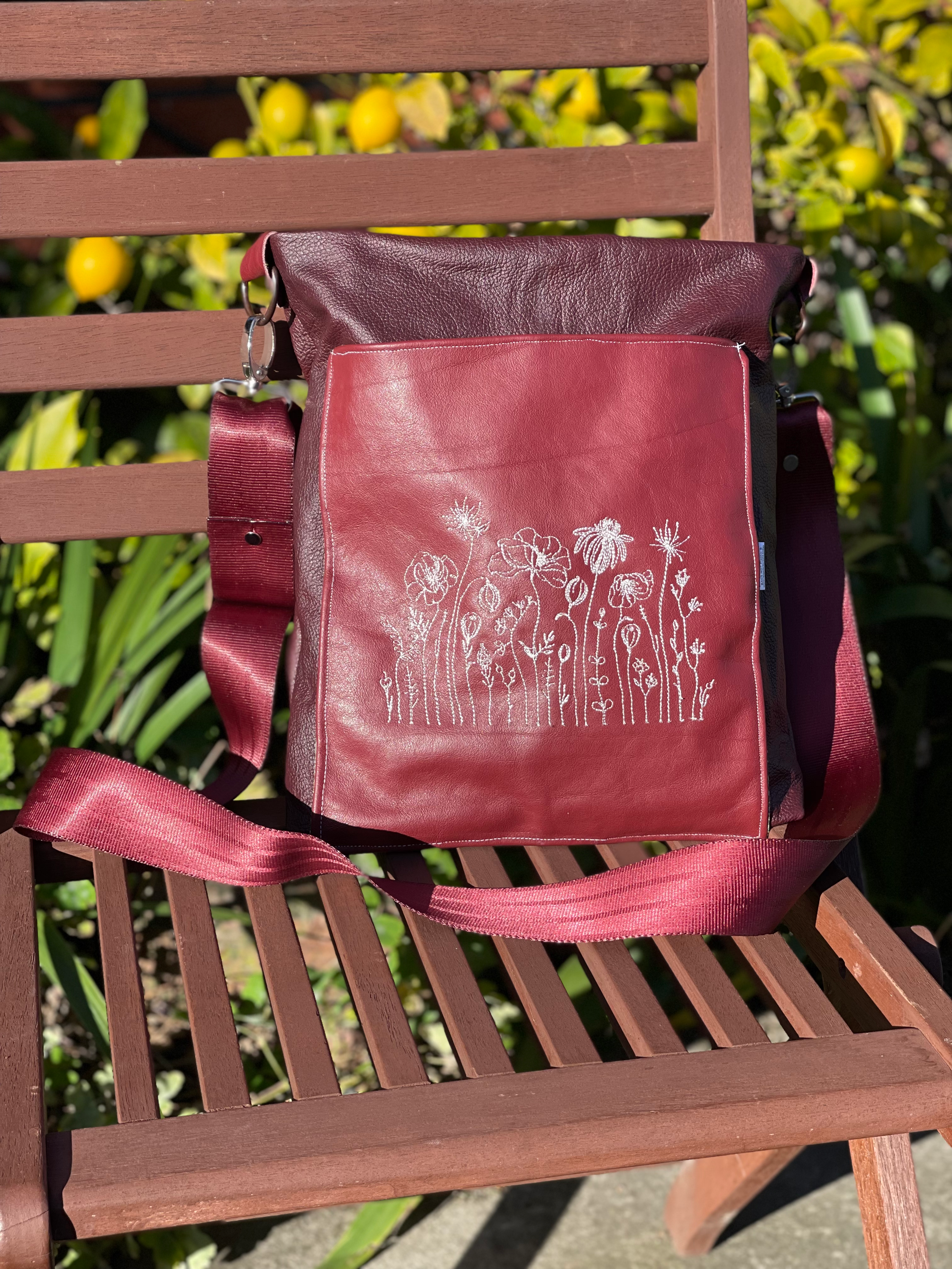 Cottage Garden - crossbody tote bag