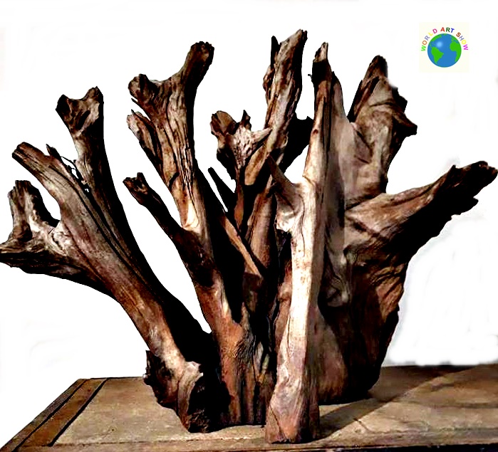 Dead tree