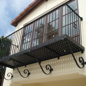 BALCONIE AND DECK