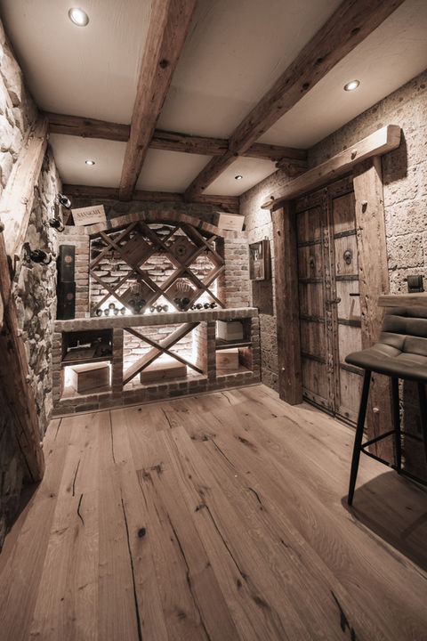 Weinkeller_Pizza Pazza_Pizzeria_Axams13.jpg