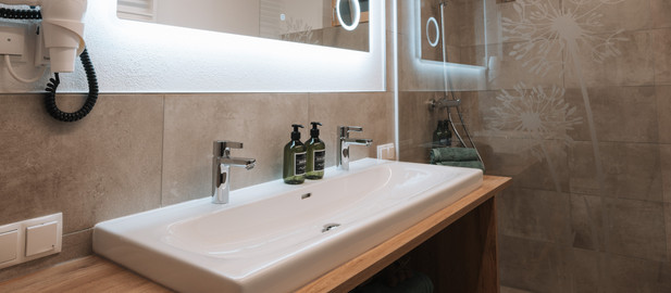 2022_11 Bad Top1 107.jpg