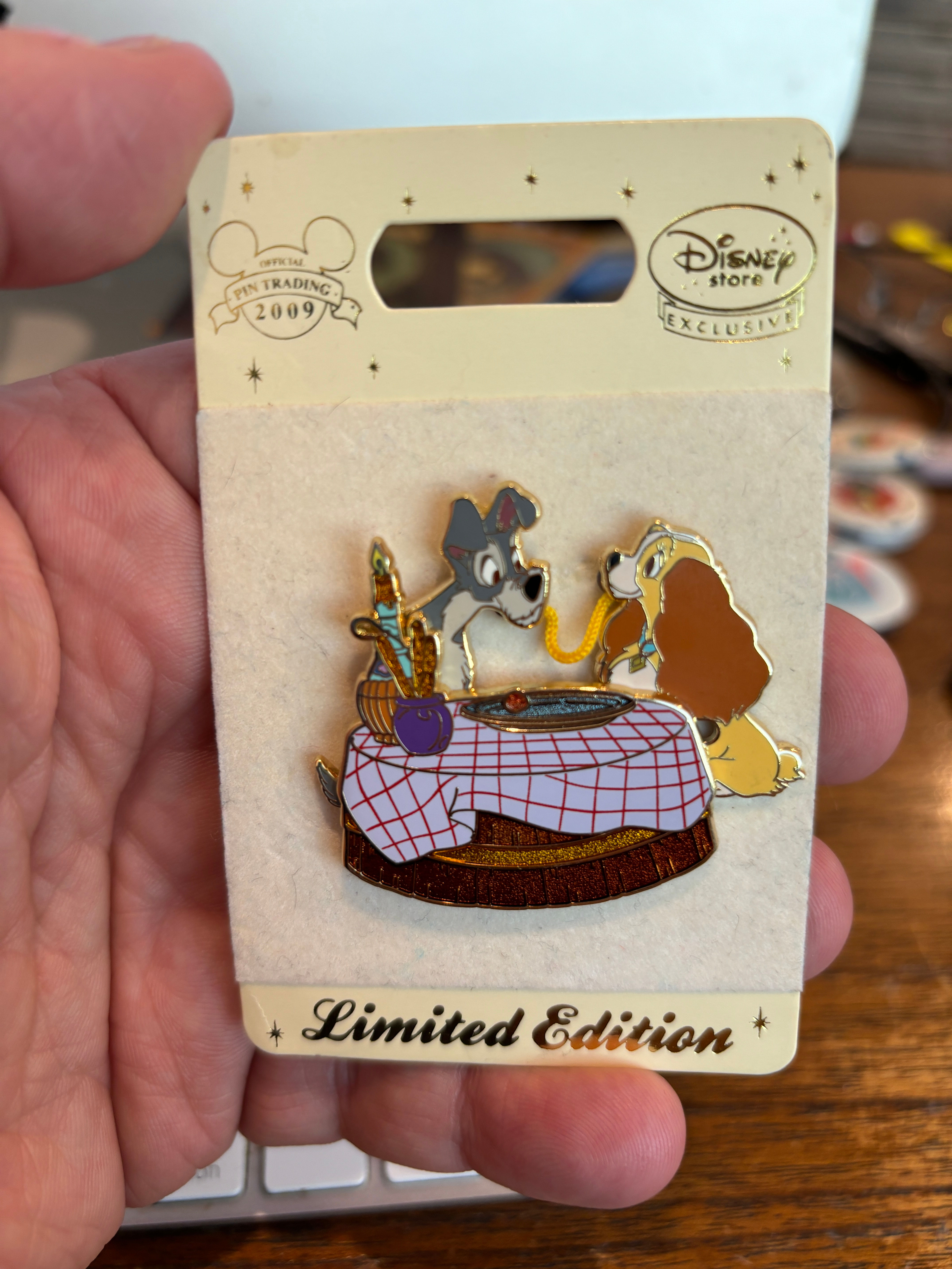 Disney Store UK - Lady and the Tramp LE200