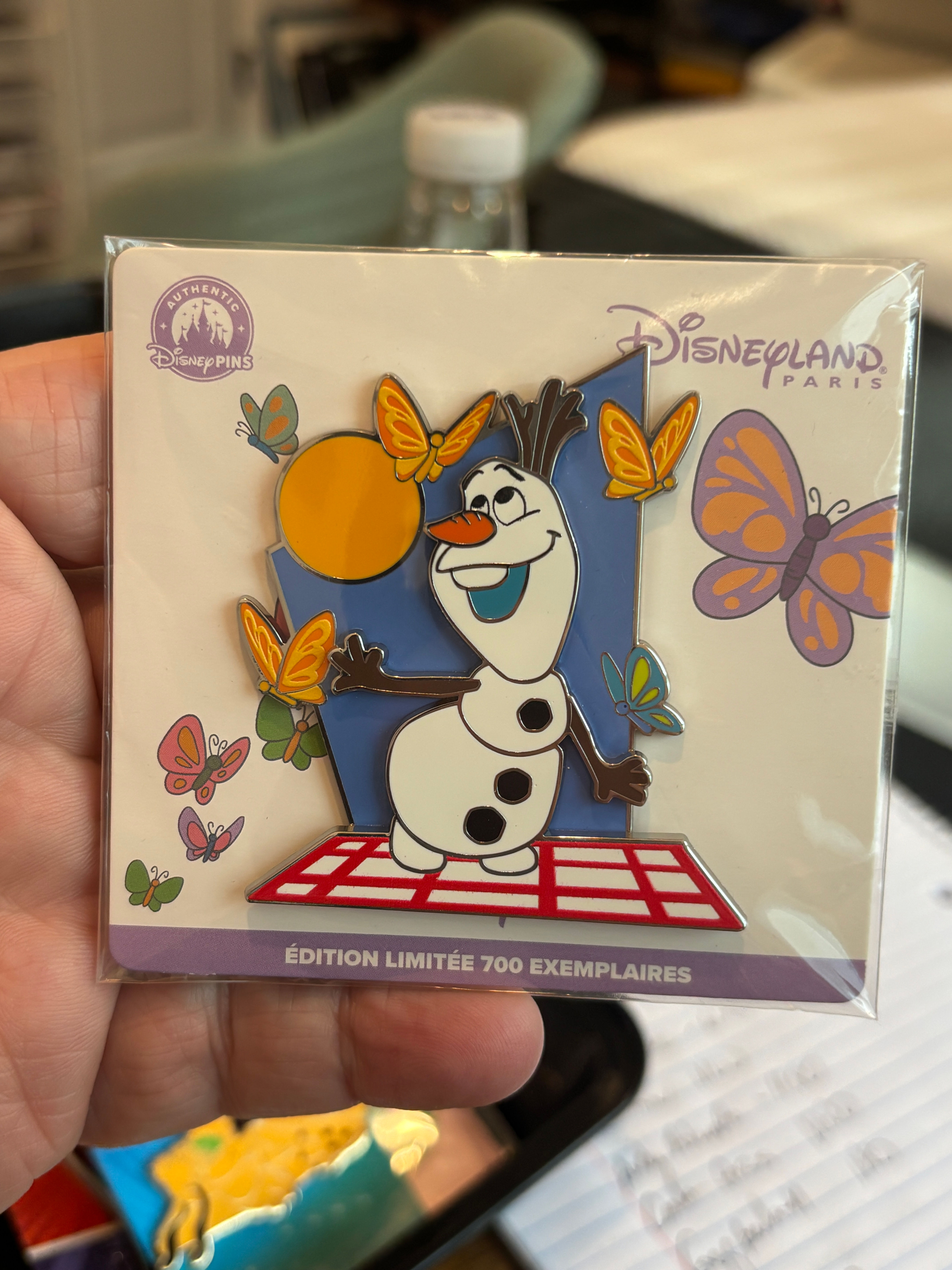 Disneyland Paris DLP Butterfly Pin - Olaf