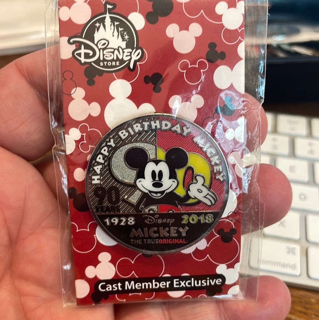 CM Exclusive DS Happy Birthday Mickey 90 years