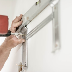 Installazione del supporto a parete