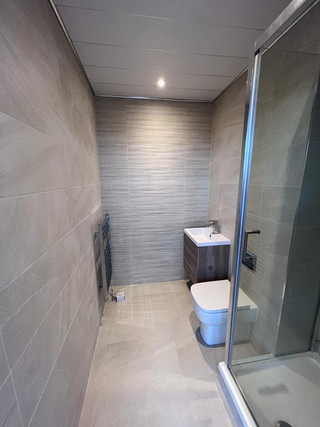 11.-ensuite-after.jpeg